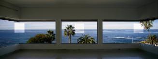 Reproduction Quality: the image is a panorama without crack